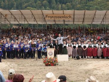 Rückblick NWS 2026!🌿🤼📸 

Unser Festakt wurde musikalisch gleich von mehreren Vereinen umrahmt.🇨🇭🎶

Herzlichen Dank an euch: 
@alphornfruende_guldetal 
@guldenthalerjodler 
@jodlerklubpasswang.muemliswil 
@jk_ramiswil 
@konkordia.muemliswil 

Wir versprechen euch, beim OK ist so gut wie kein Auge trocken geblieben!🥹 „Schwingerlüüt im Schwizerland“ von euch zu hören, war unbeschreiblich.💛👏🏻

MERCI VÜU MOU, habt ihr diesen Festakt für uns ganz besonders gemacht - wir werden ihn so schnell nicht vergessen!
